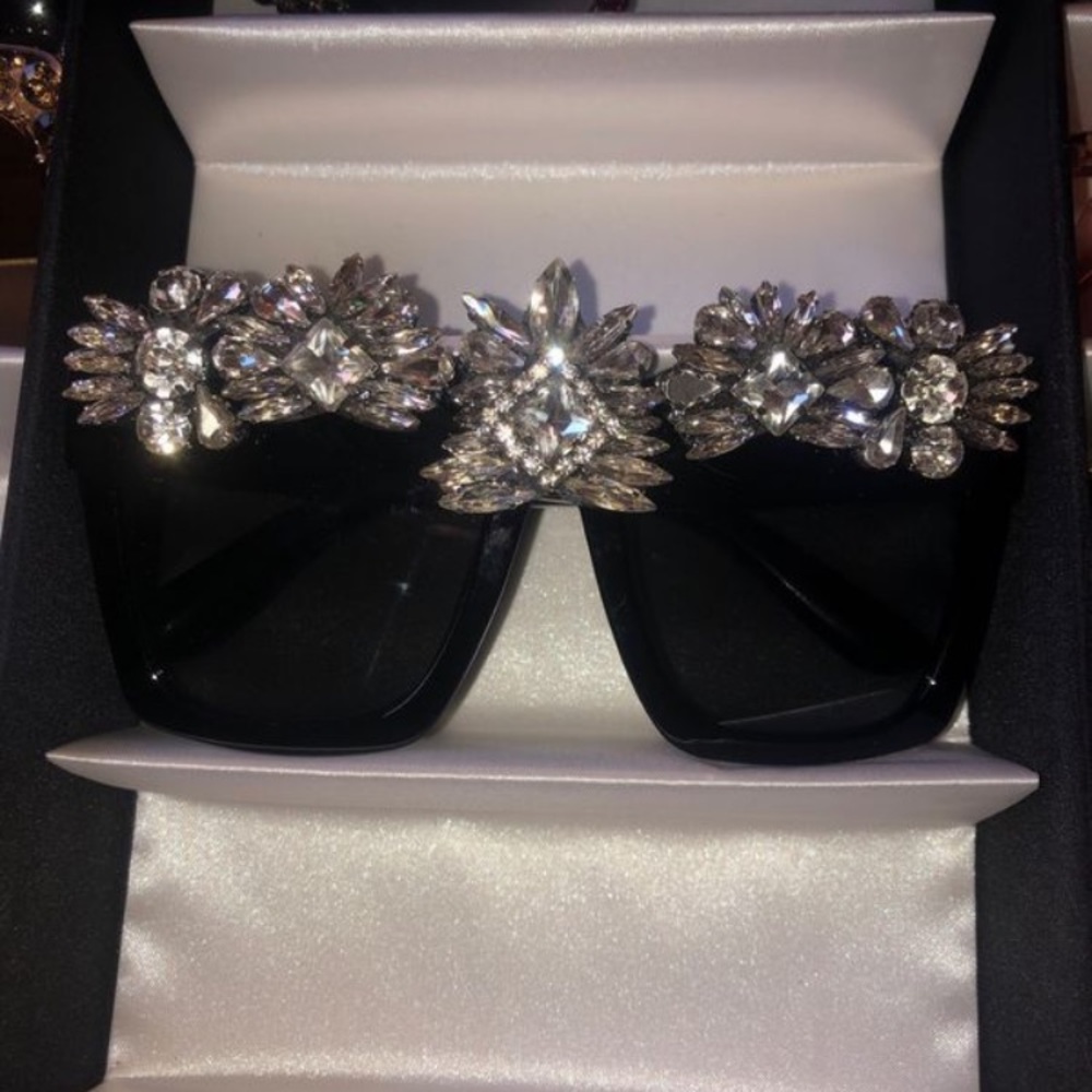 Fancy shine shades